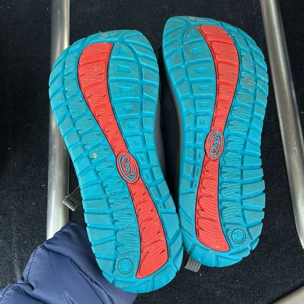 Chacos Kids Odyssey Water Shoe Size 5(Youth)